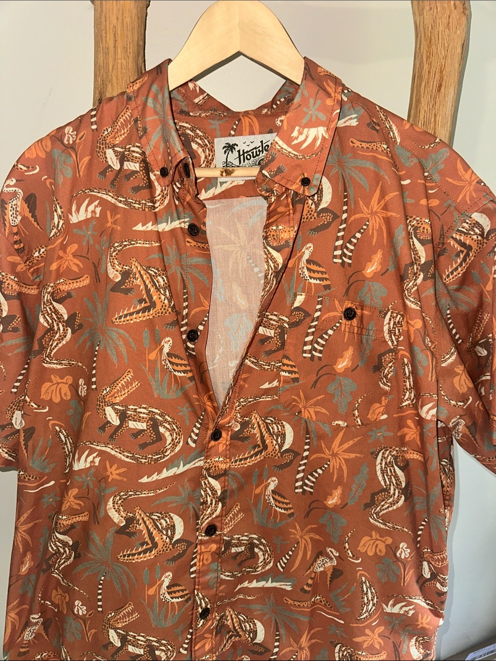 NWOT Howler Bros Burnt Orange Alligator Button Down Camp Shirt